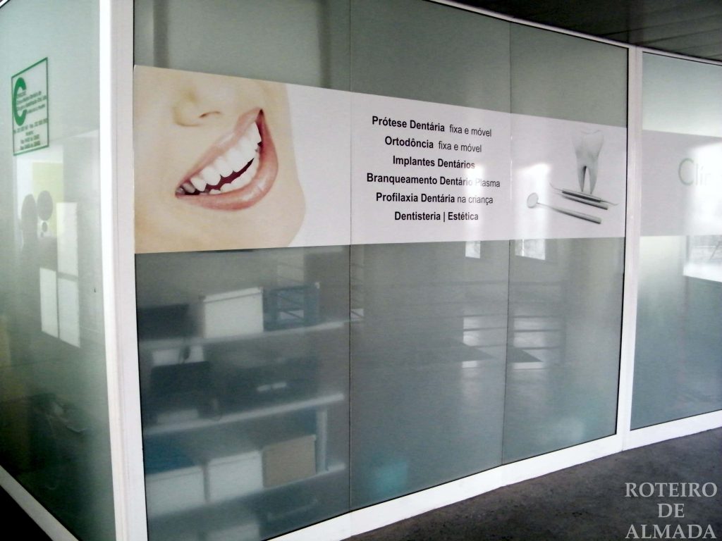 CMDCRO – Clínica Médica Dentária Cirurgia e Reabilitação Oral - Dentista em clínica dentária no Feijó