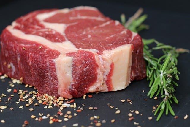 Supermercado Intermarché Almada com talho na Charneca de Caparica