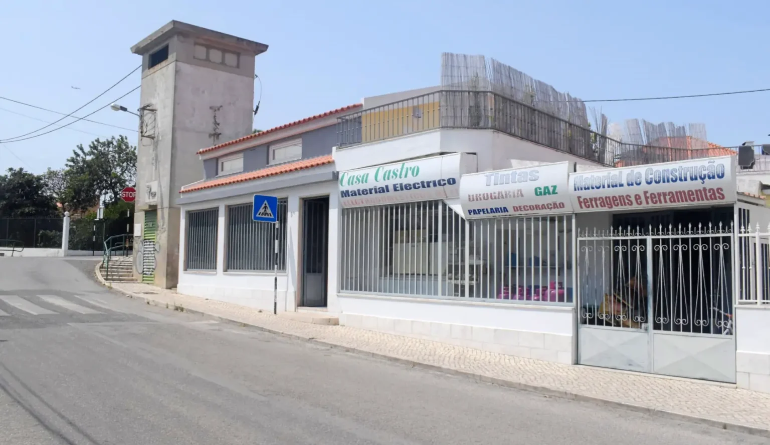 CC Casa Castro - Materiais de construção civil na Sobreda em Almada